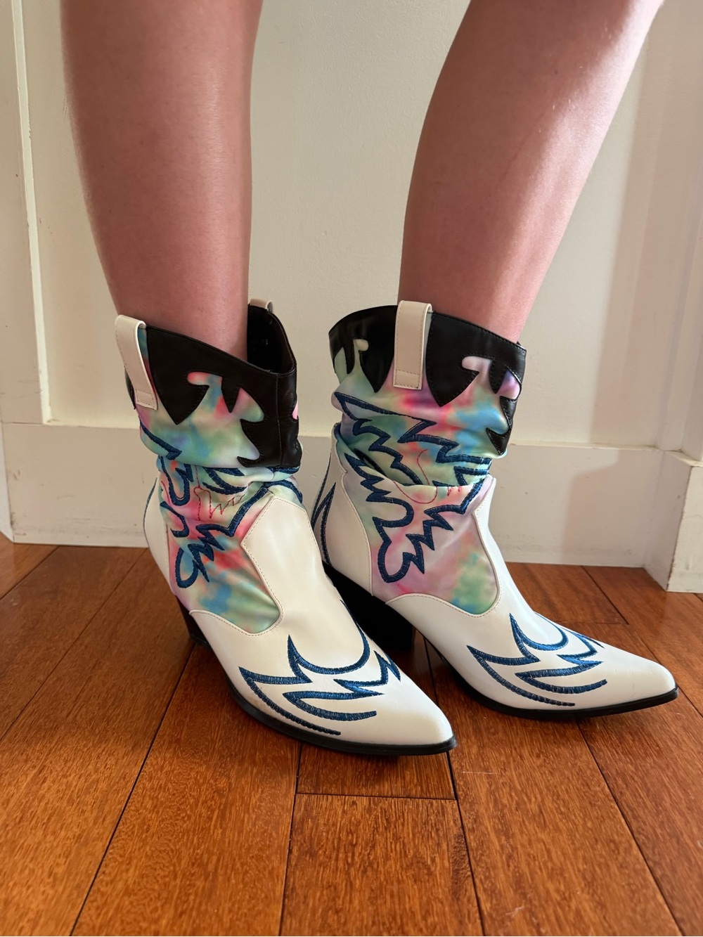 Cowboy Boots Size 10 Cape Robbin Pilar White Tie Dye Western Festival Deadstock